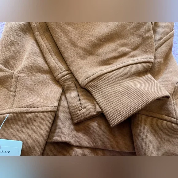 Lululemon Scuba Oversized 1/2 Zip Hoodie
Copper Brown - Picture 7 of 8